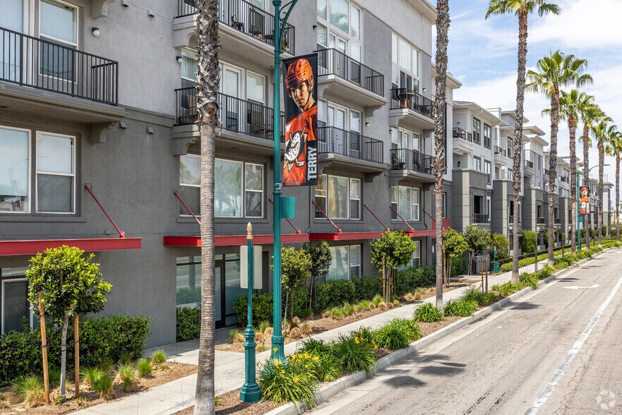 More Photos Of 1801 E katella Ave, Anaheim Apartments For Sale