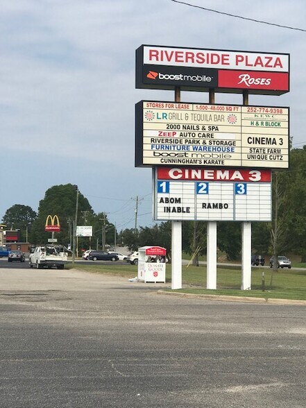 More Photos Of 1402 Western Blvd, Tarboro Auto Repair For Lease