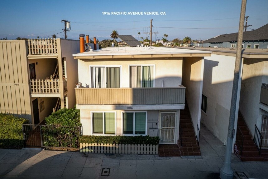 Primary Photo Of 1916 Pacific Ave, Venice Apartments For Sale