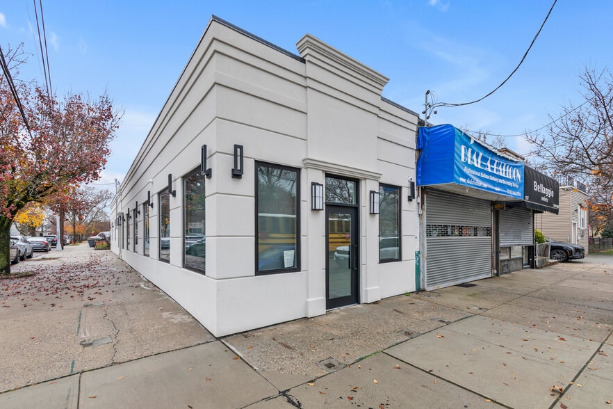 More Photos Of 1527 149th St, Whitestone Office For Sale