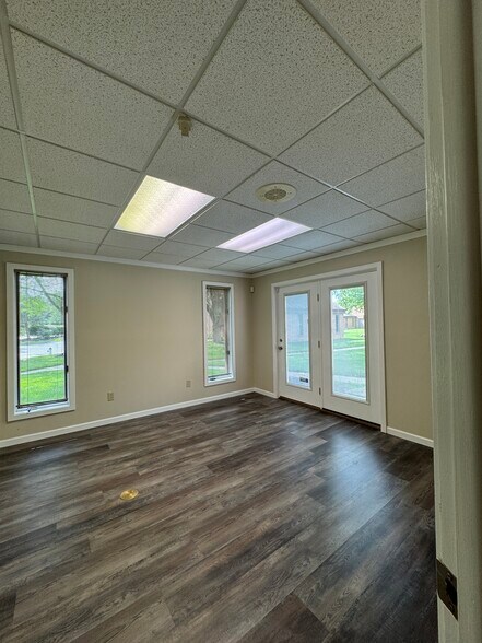 More Photos Of 5126-5130 Blazer Memorial Pky, Dublin Office For Lease