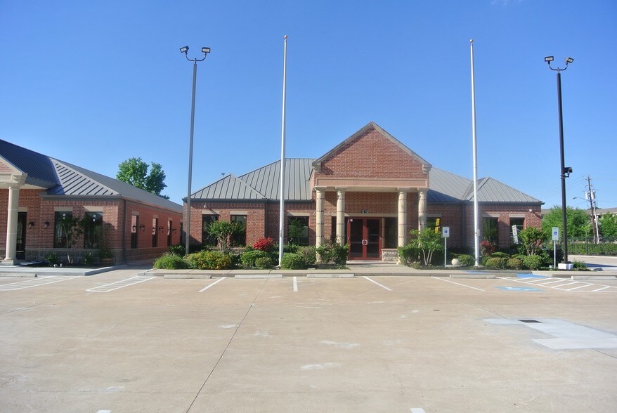 More Photos Of 12112 Bellaire Blvd, Houston Medical For Lease