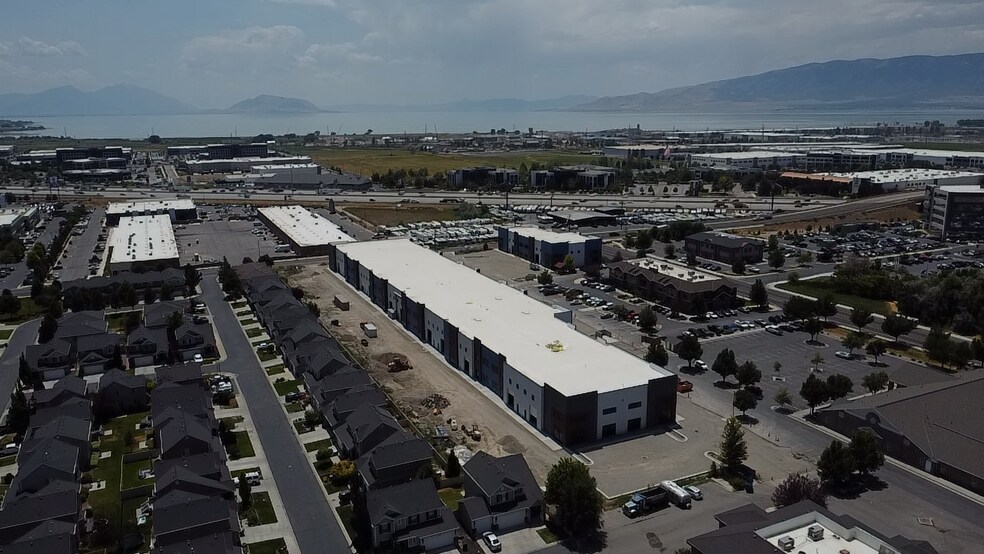 More Photos Of 2436 W 700 S, Pleasant Grove Unknown For Lease