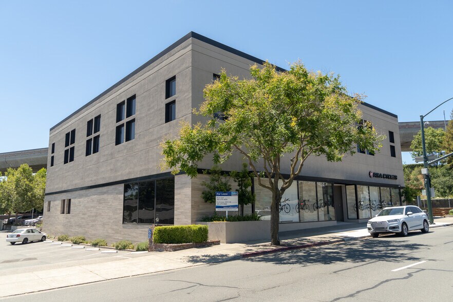 More Photos Of 2099 Mount Diablo Blvd, Walnut Creek Office For Lease