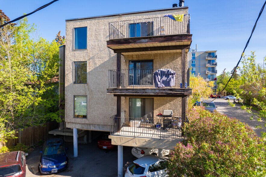 Primary Photo Of 2515 1st Ave NW, Calgary Apartments For Sale