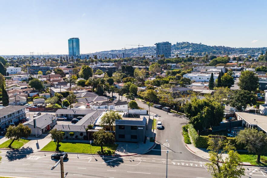 More Photos Of 8642 Venice Blvd, Los Angeles Office Residential For Sale