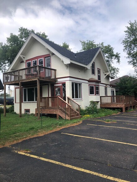 More Photos Of 6368 Elm St, North Branch Office For Sale