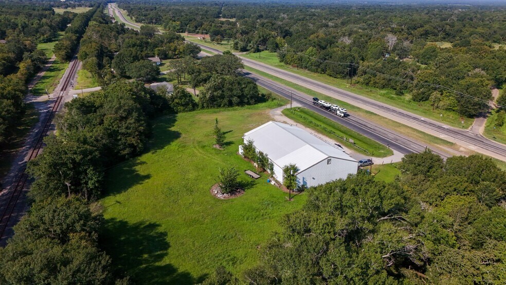 More Photos Of 10411 S US Highway 79, Palestine Warehouse For Sale
