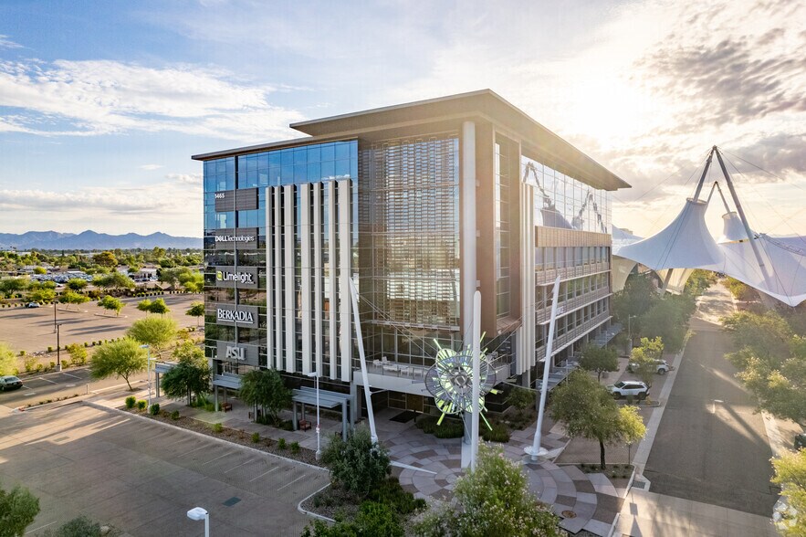 More Photos Of 1465 N Scottsdale Rd, Scottsdale Office For Lease