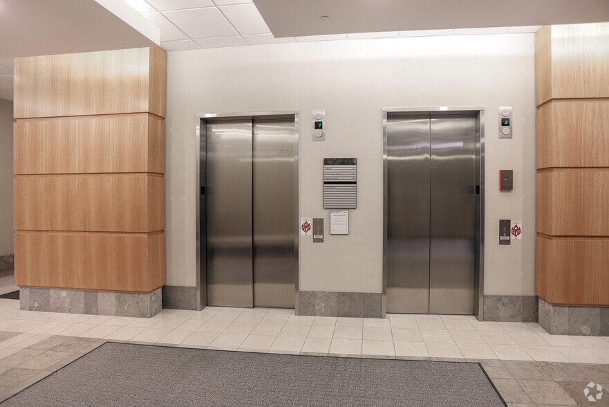 More Photos Of 7820 Innovation Blvd, Indianapolis Office For Lease