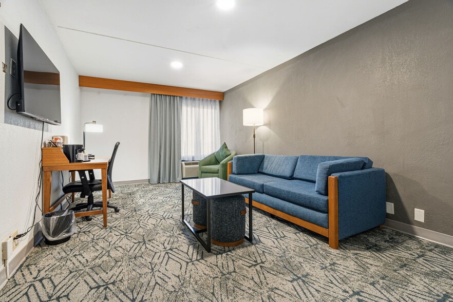 More Photos Of 5335 Broadmoor Cir NW, Canton Hotel For Sale