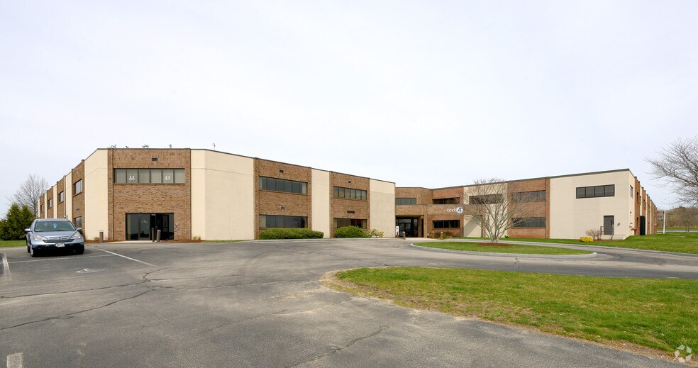 More Photos Of 88 Silva Ln, Middletown Office For Lease