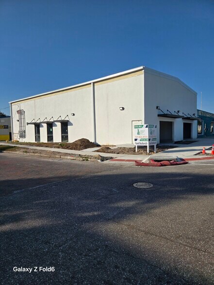 Primary Photo Of 1900 Central Ave, Saint Petersburg Freestanding For Lease
