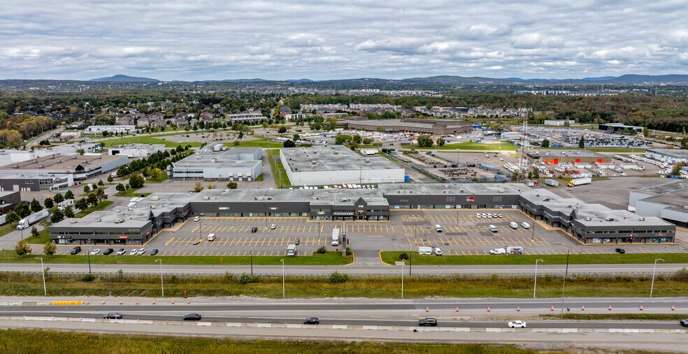 More Photos Of 2500 Rue Jean-Perrin, Québec Unknown For Lease