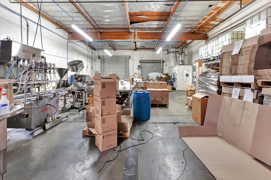 More Photos Of 1061 S Melrose St, Placentia Warehouse For Sale