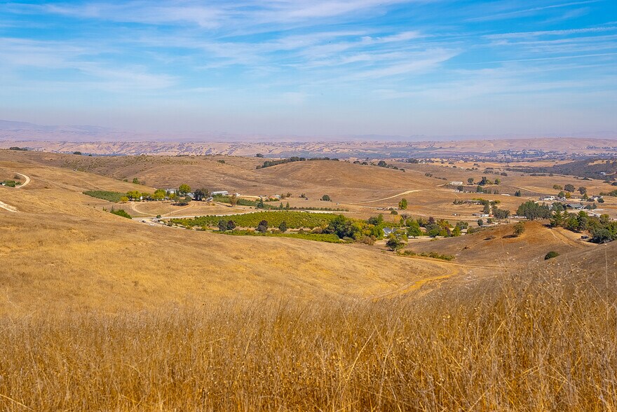 More Photos Of 0 E. 41 Hwy, Templeton Land For Sale