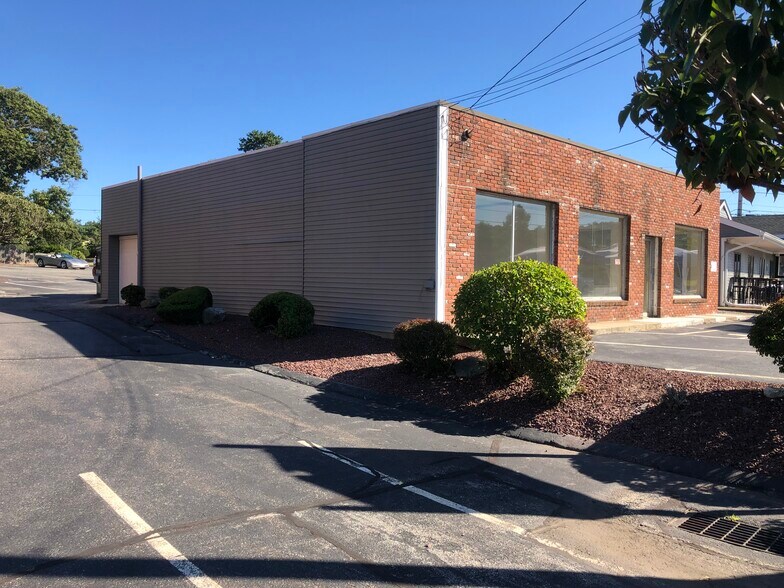 More Photos Of 5700 Post Rd, East Greenwich Office For Lease