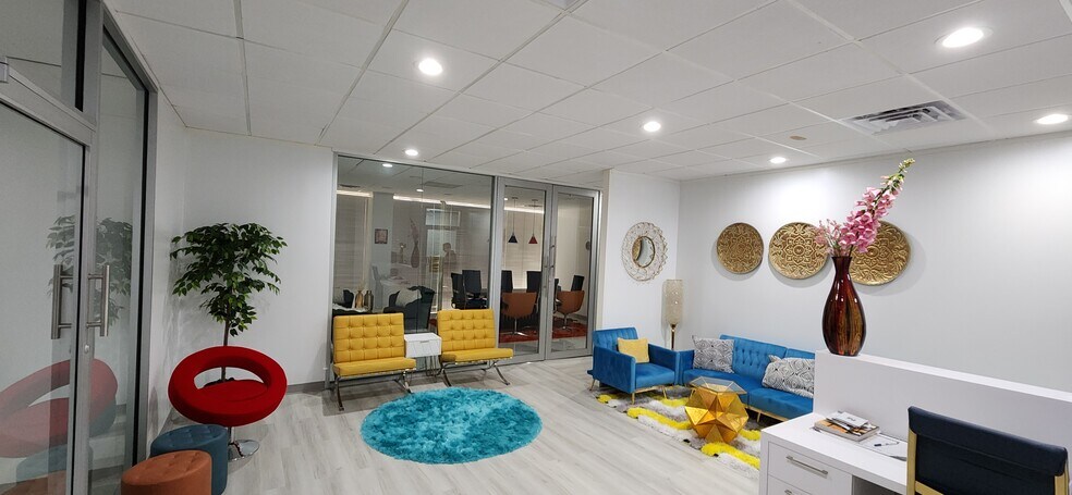 More Photos Of 12727 Featherwood Dr, Houston Medical For Sale