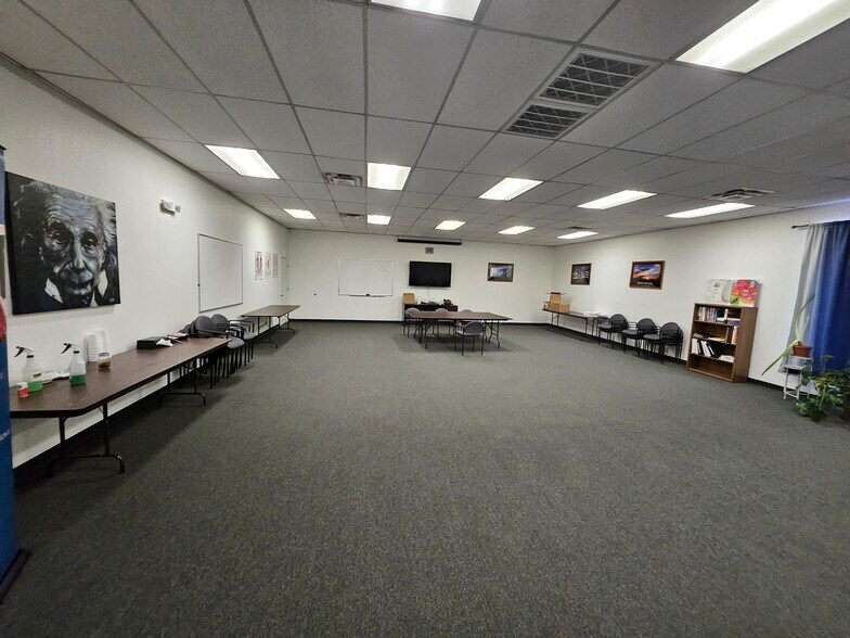 More Photos Of 920 S Valley Dr, Las Cruces Medical For Sale