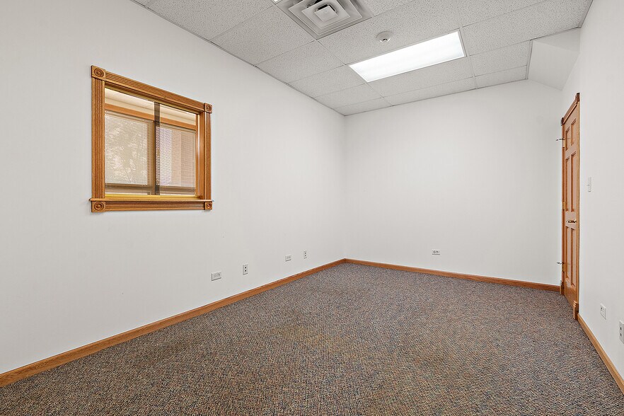 More Photos Of 12508 S Harlem Ave, Palos Heights Medical For Sale