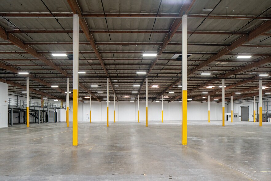 More Photos Of 11804 Wakeman St, Santa Fe Springs Manufacturing For Sale