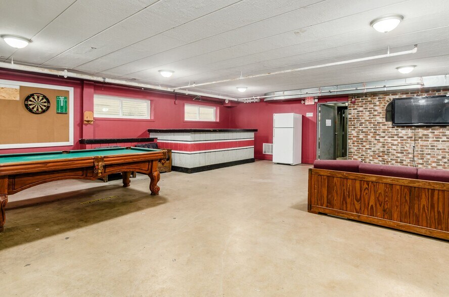 More Photos Of 191 E 15th Ave, Columbus Lodge Meeting Hall For Lease