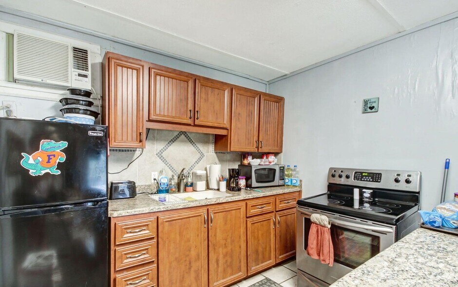 More Photos Of 211 S US Highway 17, East Palatka Apartments For Sale