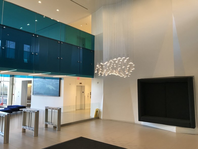 More Photos Of 700 Quaker Ln, Warwick Office For Lease