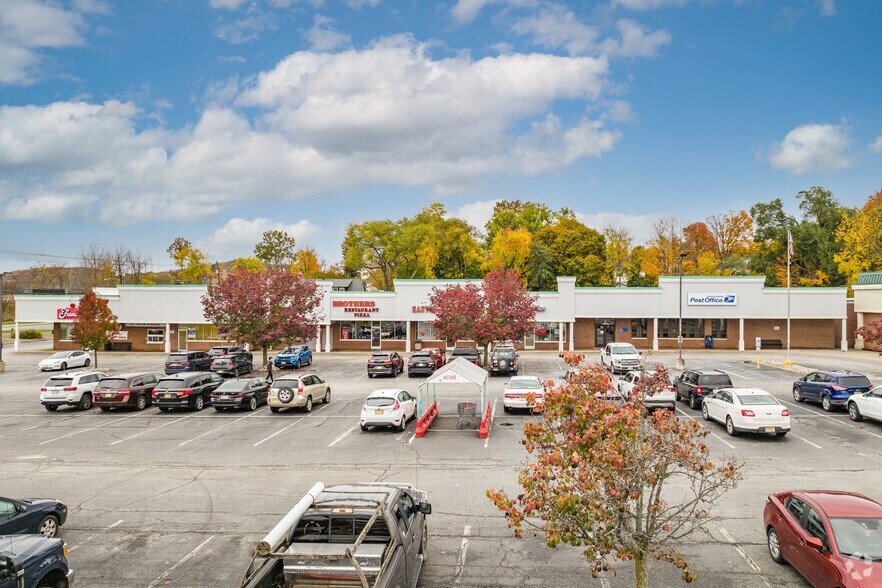 More Photos Of 455 State Rt 23, Wantage Supermarket For Lease