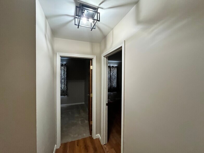 More Photos Of 260 Calumet St, Oswego Office For Sale