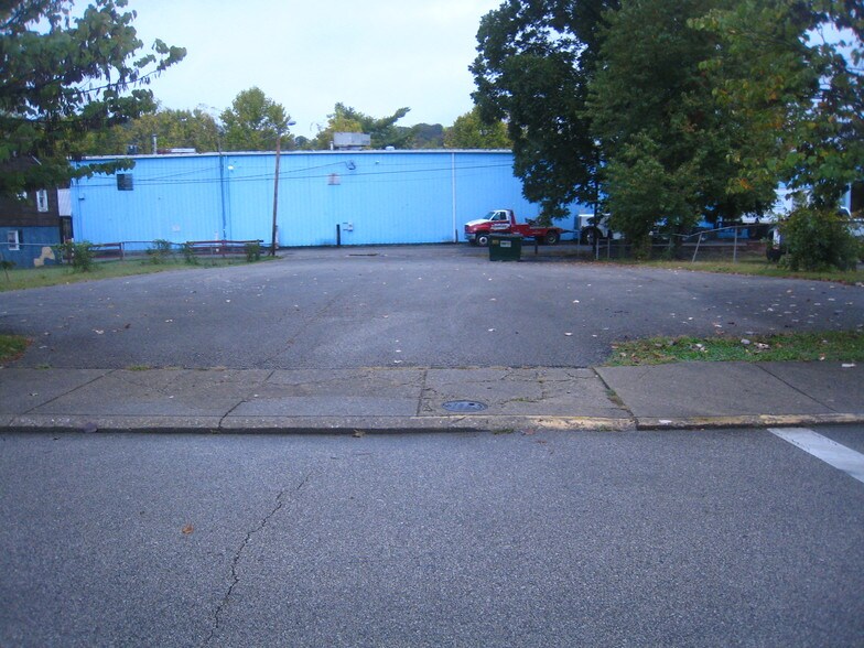 More Photos Of 500 Hunt Ave, Charleston Warehouse For Sale