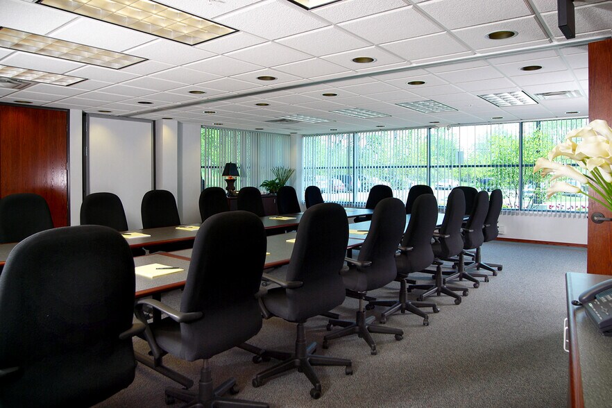 More Photos Of 28175 Haggerty Rd, Novi Coworking Space