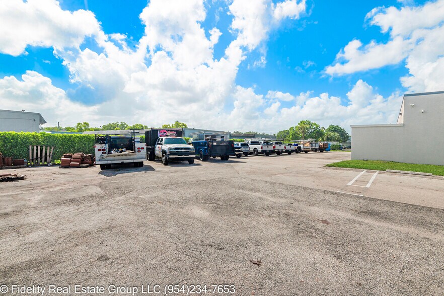 More Photos Of 3651 NW 120th Ave, Coral Springs Warehouse For Lease