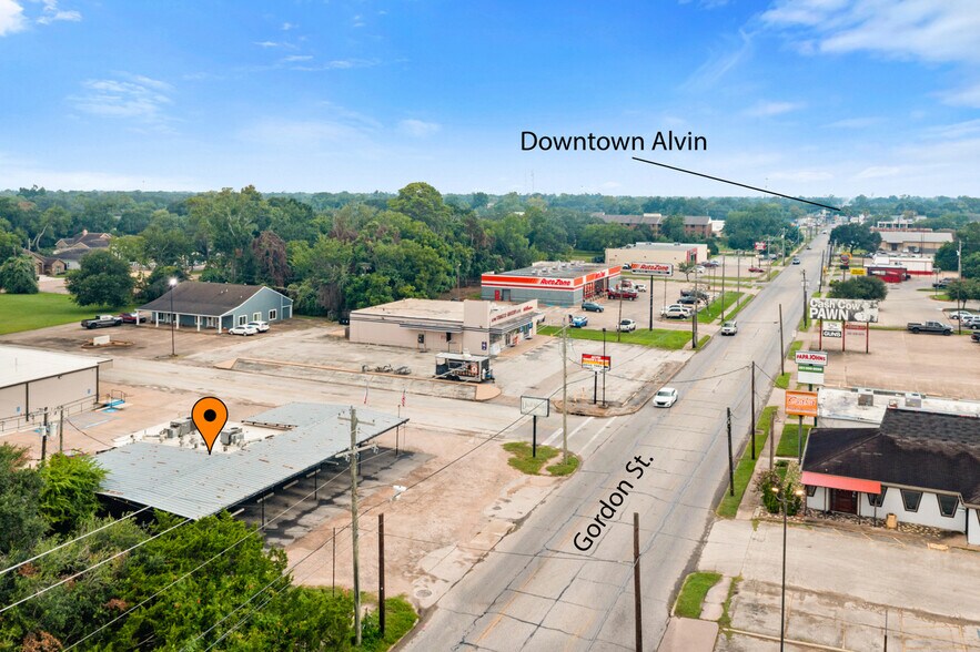 More Photos Of 1300 S Gordon St, Alvin Fast Food For Sale