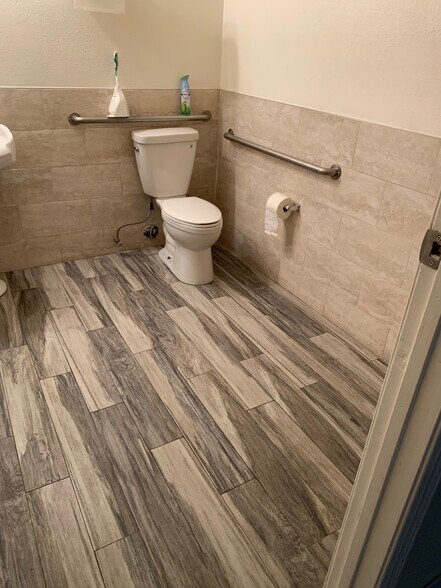 More Photos Of 25915 Senator Ave, Harbor City Warehouse For Lease