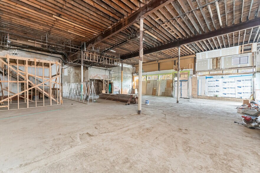 More Photos Of 4940-4942 N Sheridan Rd, Chicago Apartments For Sale