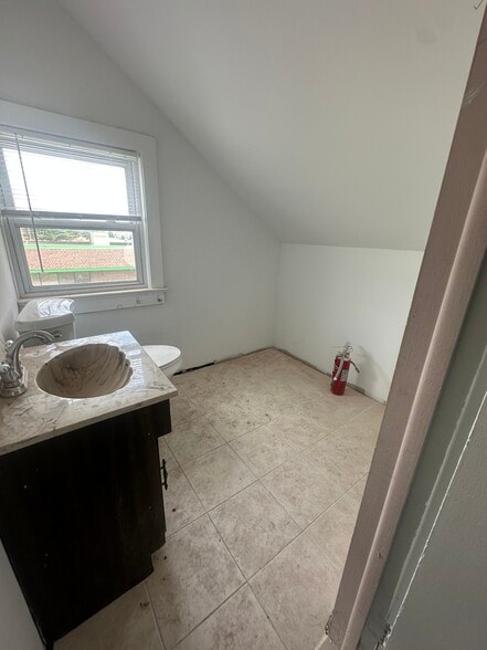 More Photos Of 584-588 Us Highway 46 East, Fairfield Freestanding For Sale