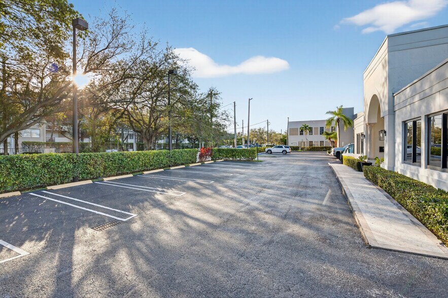 More Photos Of 9400 SW 77th Ave, Miami Office For Lease