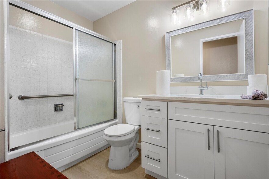 More Photos Of 561 Oakland Ave, Oakland Apartments For Sale