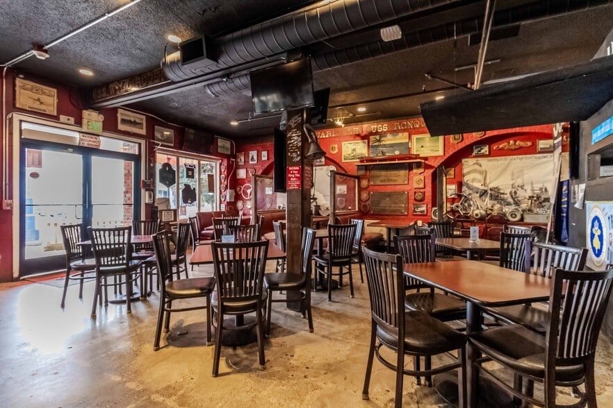 More Photos Of 536 4th St, Bremerton Storefront For Sale