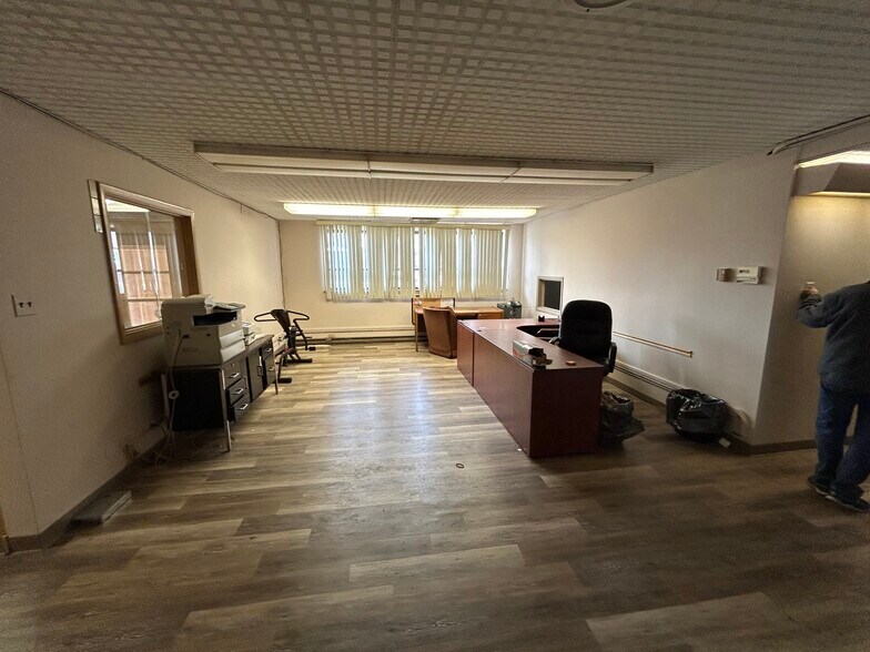 More Photos Of 5161 S Millard Ave, Chicago Warehouse For Lease