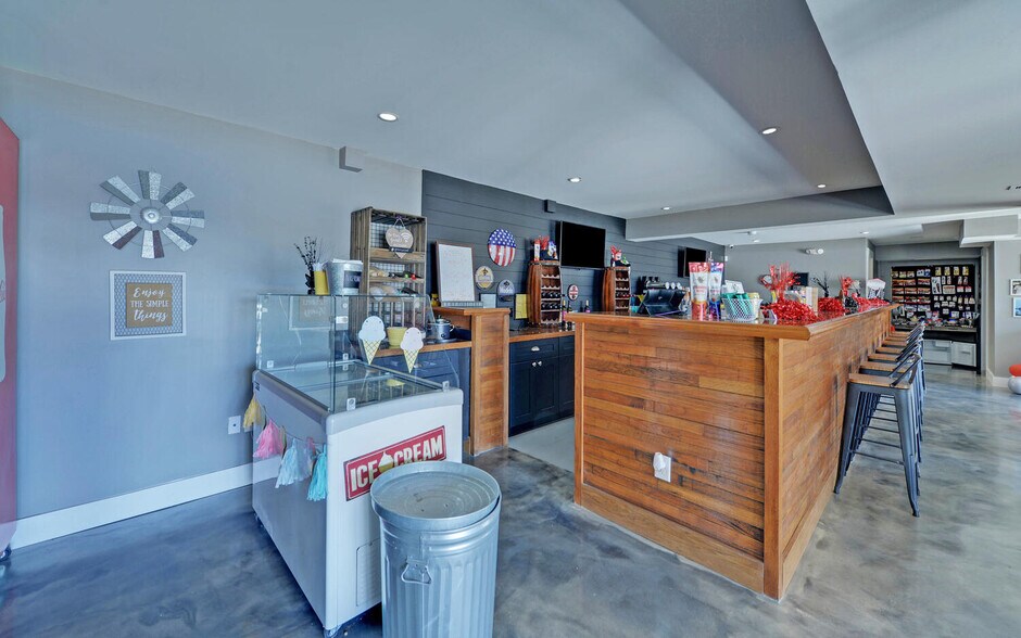 More Photos Of 8835 Toccoa Hwy, Westminster Restaurant For Sale