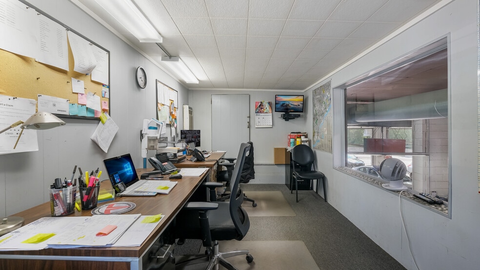 More Photos Of 2531 Street Rd, Bensalem Auto Repair For Sale