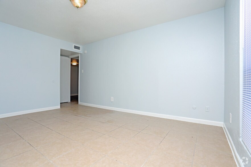 More Photos Of 10000 Hammerly Blvd, Houston Apartments For Sale