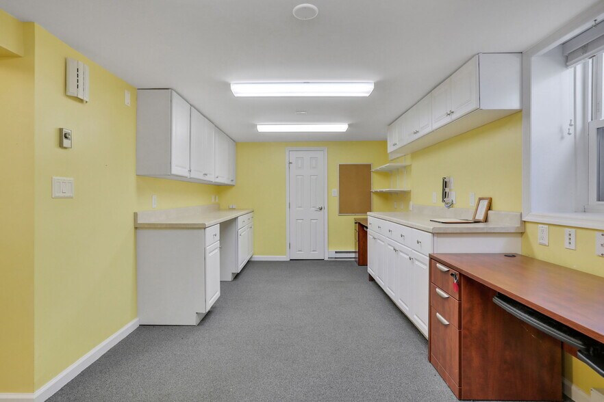 More Photos Of 411 Albany Ave, Kingston Storefront Retail Office For Sale