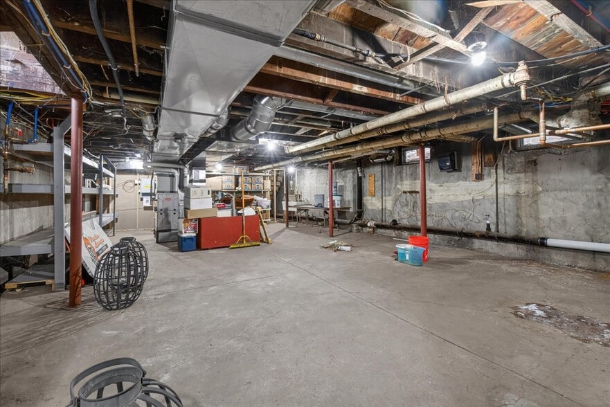 More Photos Of 30 White St, Cohoes Office For Sale