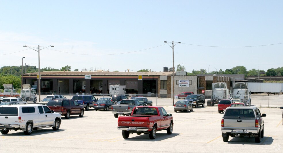 Primary Photo Of 6801 S 13th St, Milwaukee Truck Terminal For Lease