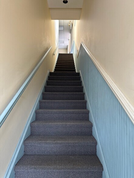 More Photos Of 5 E Palisade Ave, Englewood Storefront Retail Office For Lease