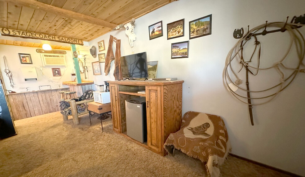 More Photos Of 21455 W I-40 Business, Seligman Hotel For Sale