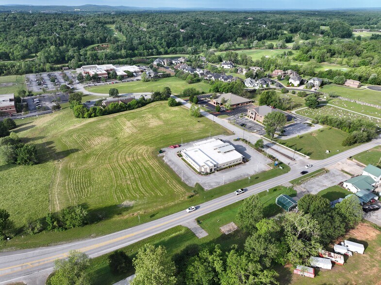 More Photos Of 5201 Willow Creek Dr, Springdale Medical For Sale